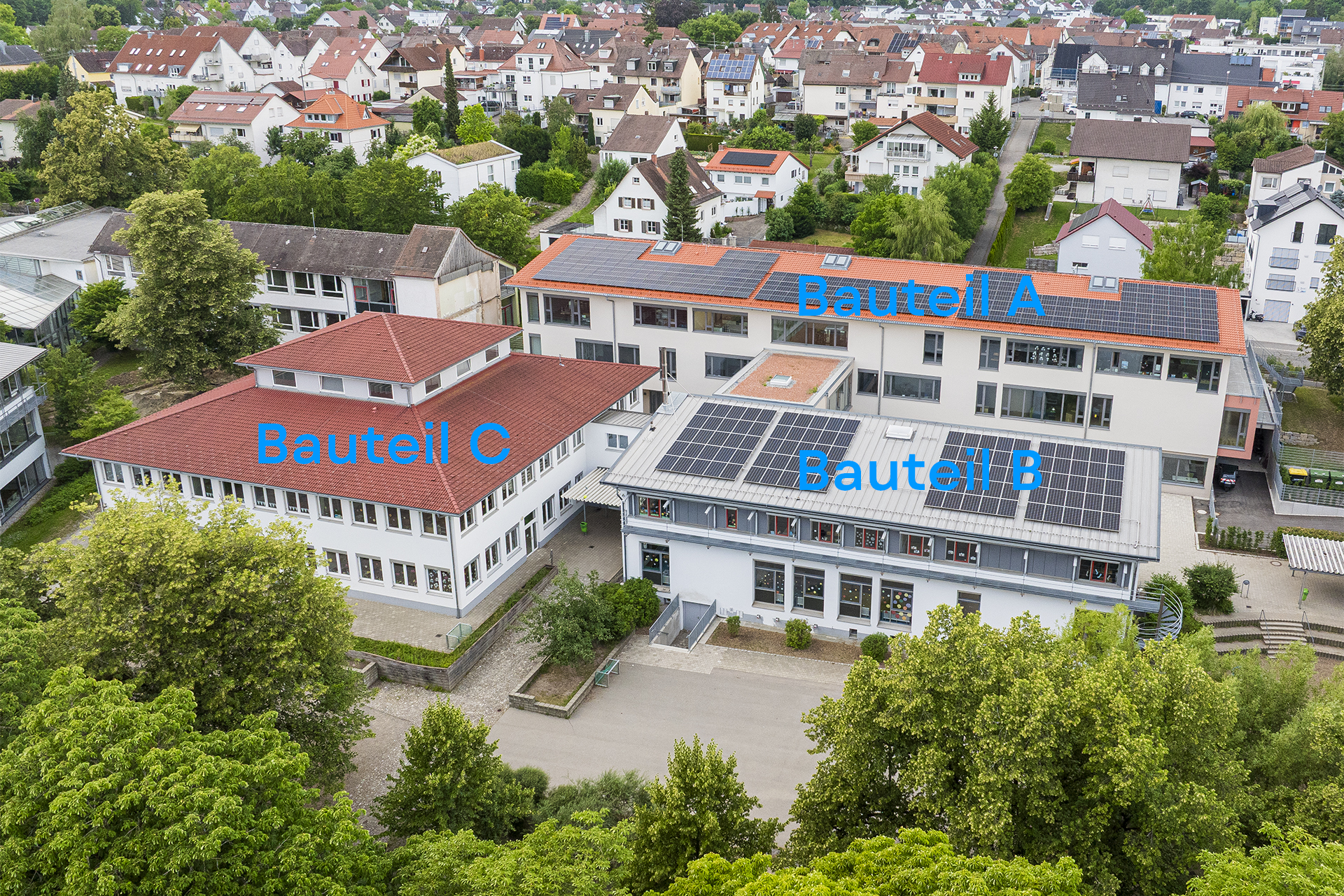Bauteile A, B, C der Grundschule Aulendorf